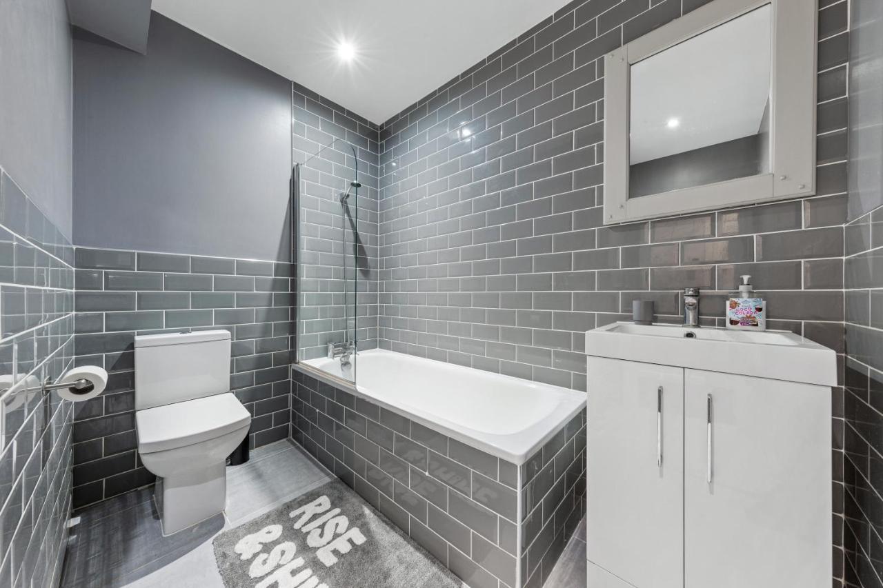 Apartmán Majestic 4 At Reganway Rw4 Londýn Exteriér fotografie